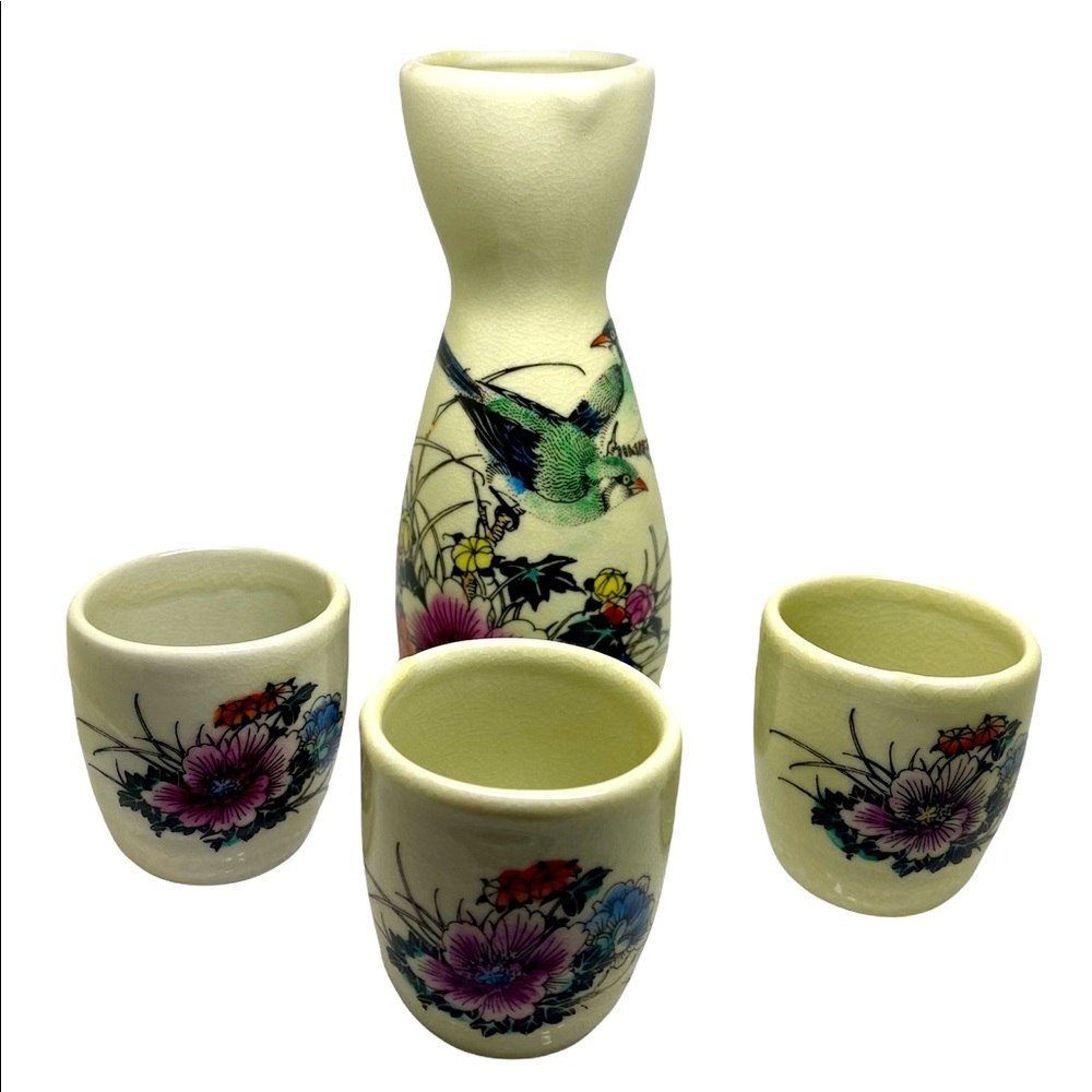 Vintage Porcelain Sake Set, 4 pcs 5-3/4"H Decanter & 2" Cups.